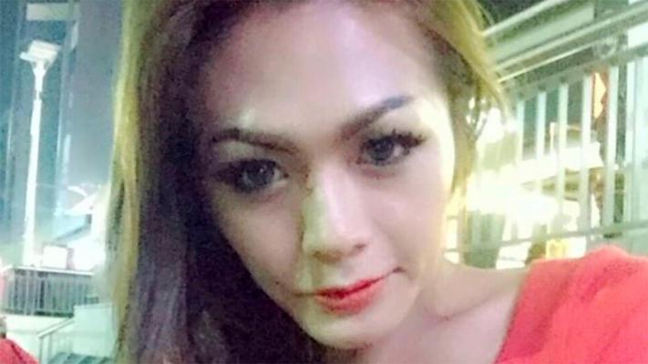 11P Hello Ladyboy 