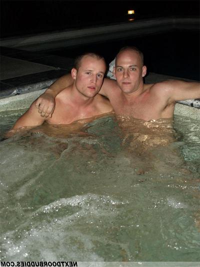 20P Gays Scott and Kenny strip their shorts and suck each other's dick in the pool