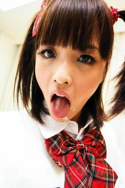 15P Asian coed Rin Yuzuki receives a mouthful of cum while toying her asshole