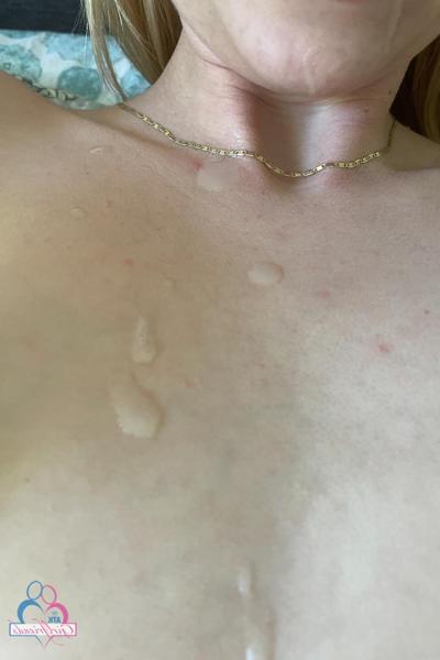 20P Girlfriend amateur Riley Star teases with her fuck holes on her bed