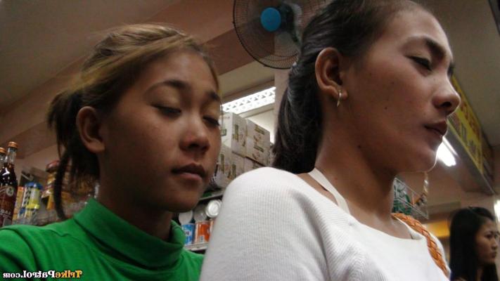 20P Petite Filipina babes April Dizon & May Capangpangan undress & share a dick