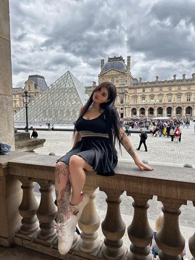 11P Brunette beauty Patricia Bloom posing provocatively in her public compilation