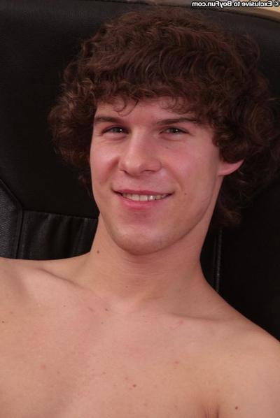 20P Long-haired gay model Ronin shows his lean body and strokes his uncut dick