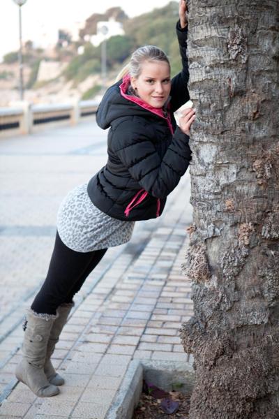 20P Blonde honey Miela A loses her shirt and undies to pose nude on a table