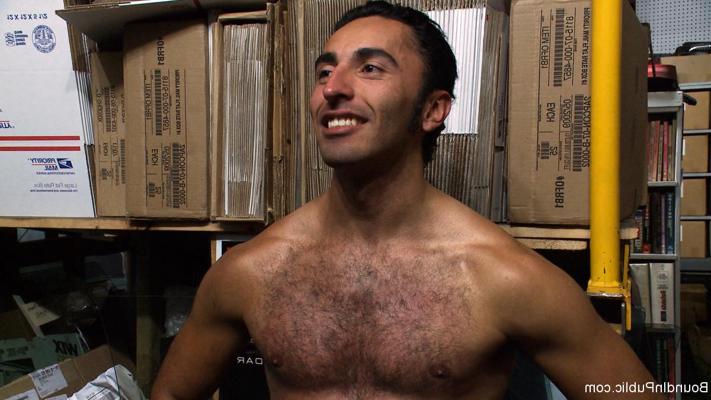 20P Bound in Public Spencer Reed, Gianni Luca