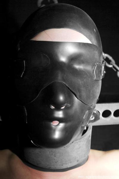 20P Naughty Sara Faye gets restrained in metal bondage & has her pussy tormented