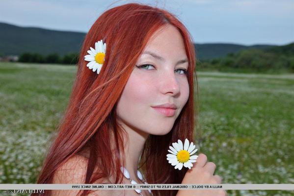 18P Pale redhead Nalli A showing off teeny tits & very hairy beaver in a field