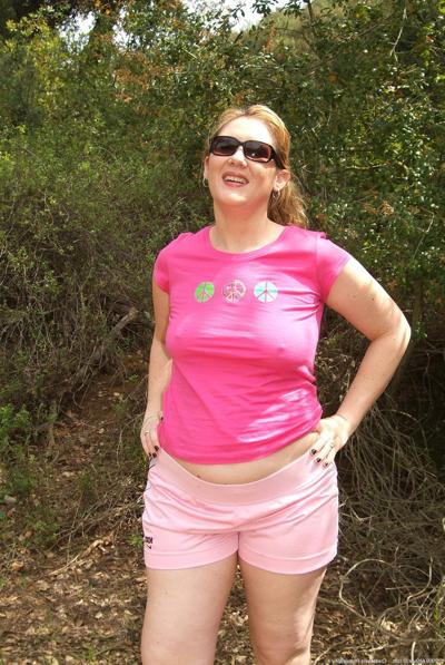 20P Chubby mature woman Natasha M strips & shows her big tits in the bushes