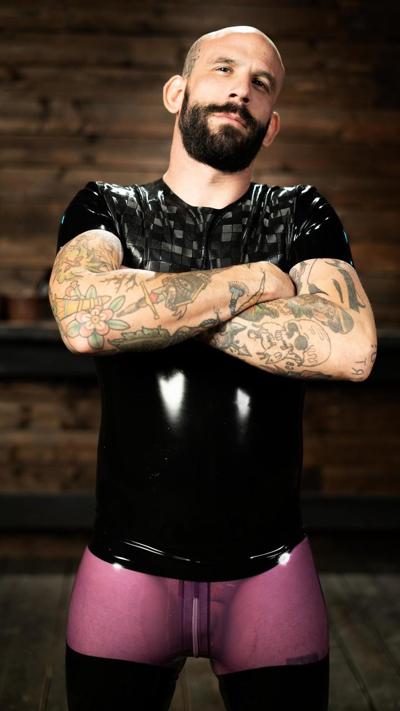 20P Divine Bitches JJ Graves, Arabelle Raphael
