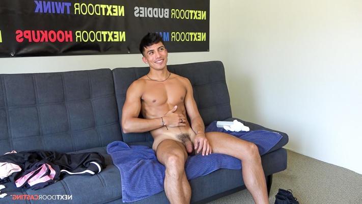 15P Gay amateur Romeo Foxx loses his clothes and jacks off his dick