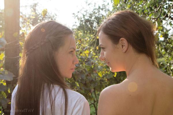 16P Horny girls Hanna Sweet & Subil Arch have lesbian sex while picking grapes