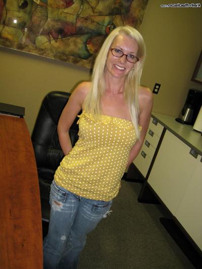 16P Skinny blonde babe with big tits Brandy Edwards getting ready for fucking