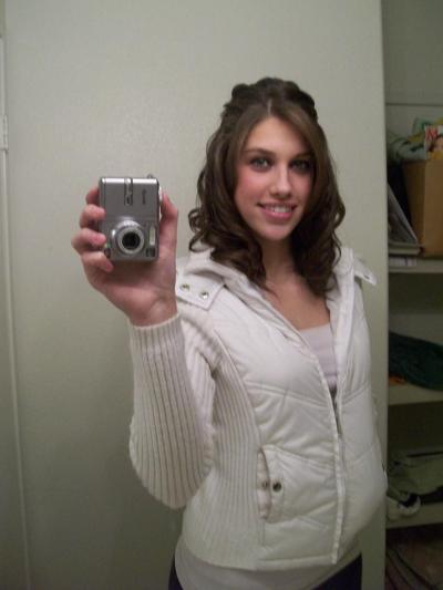 20P Breathtaking brunette teen Adrianna posing in a solo and taking selfies