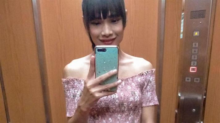 17P Skinny Asian shemale takes sexy selfies in cute outfits & while naked