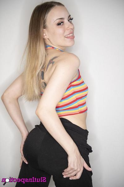20P Petite babe with a bubble ass Anna Claire Clouds rides a warm cock on a bed