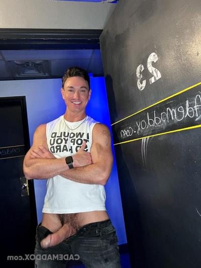 19P Gay bodybuilder Cade Maddox strips & shows his muscular body & big dick