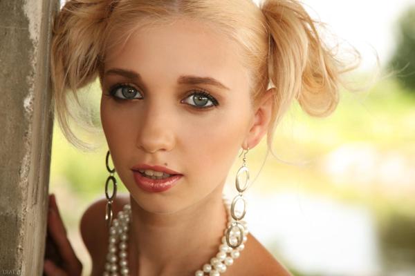 20P Lovely young blonde Mima A shows off her petite naked body in high heels