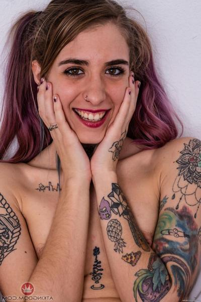 20P Slim emo babe Pearl Sage reveals her amazingly hairy crotch and tiny titties