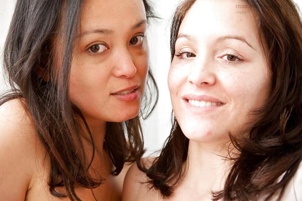 16P Brunette lesbians Analyn and Jenna K enjoy a kiss before cunnilingus