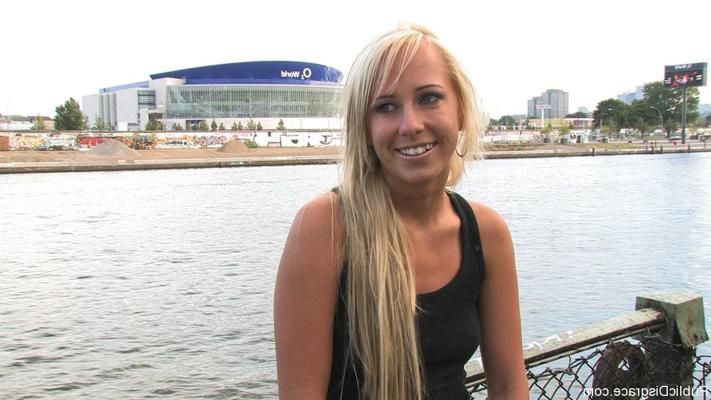 20P Public Disgrace Carla Cox