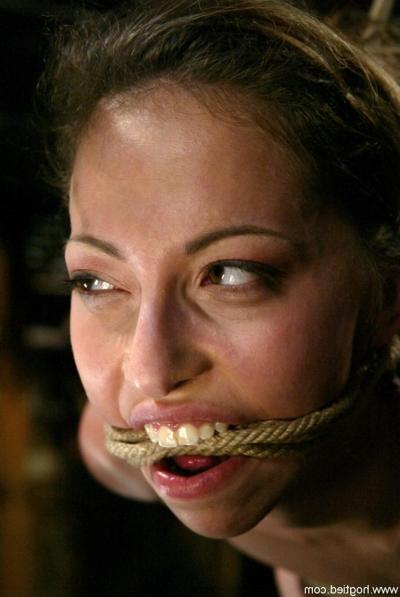 20P bound Veronica Jett gets her mouth and tight asshole toyed while in suspension