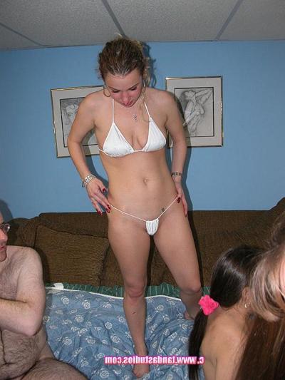 20P Brooke Babylon, Crista Lynn, Holly, Samantha Charles & Vixen fuck in an orgy