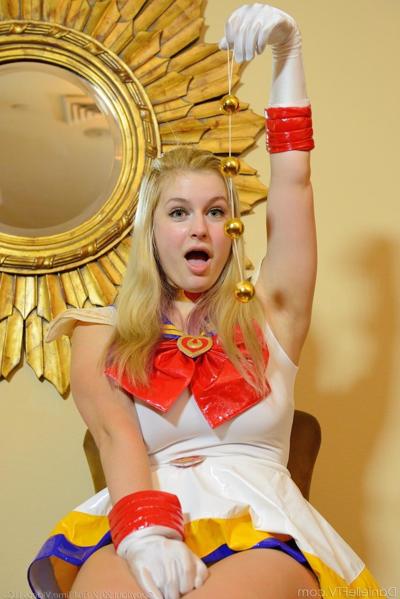17P Amateur wonder woman Danielle fucks herself in the chair with a sex toy