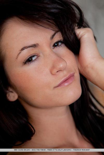 18P European Tess B in hot lingerie & bare feet showing pussy closeup in kitchen