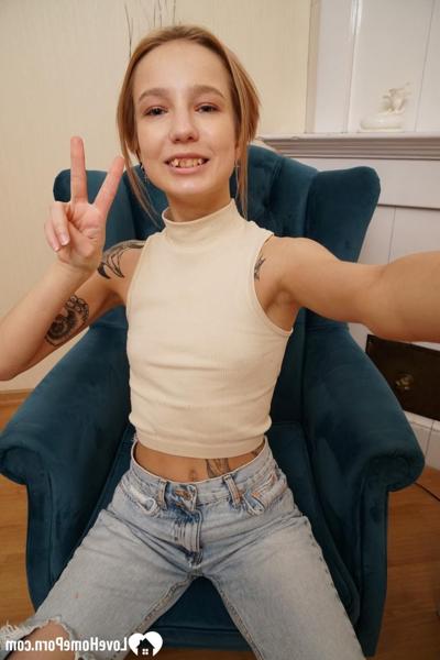 20P Skinny amateur shows her tiny tits & her shaved pussy while taking selfies