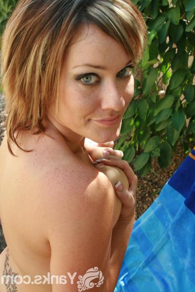 15P First timer Hannah Oniel masturbates with a sex toy on a lawn chair
