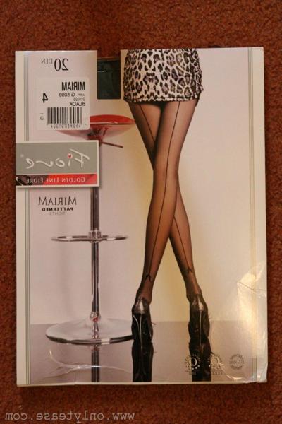 20P Marvelous secretary Jodie X posing in black pantyhose and white lace panties