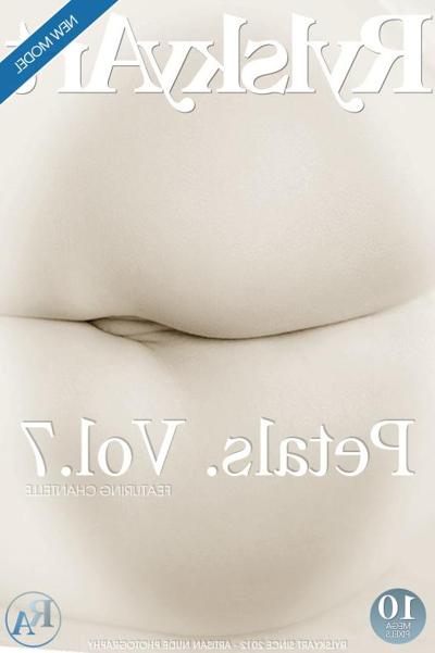 16P Slim gal with beautiful eyes Chantelle loves to relax nude in secluded field