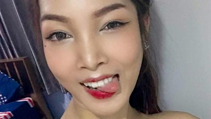 20P Hello Ladyboy 
