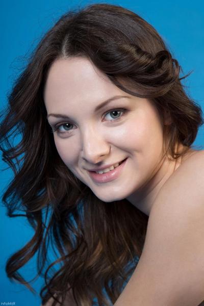 20P Tall Czech teen Dasha loses her hot lingerie and touches herself