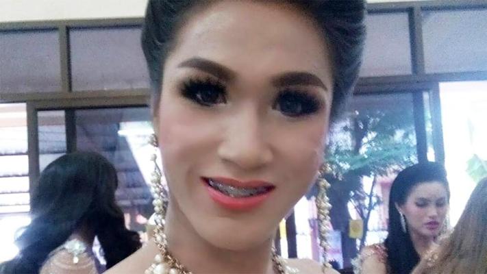 20P Hello Ladyboy 