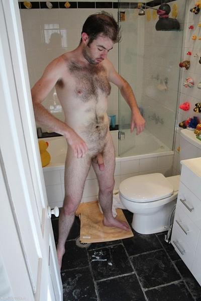 20P Hairy guyJayce Joystick jerks off his small cock in the bathroom