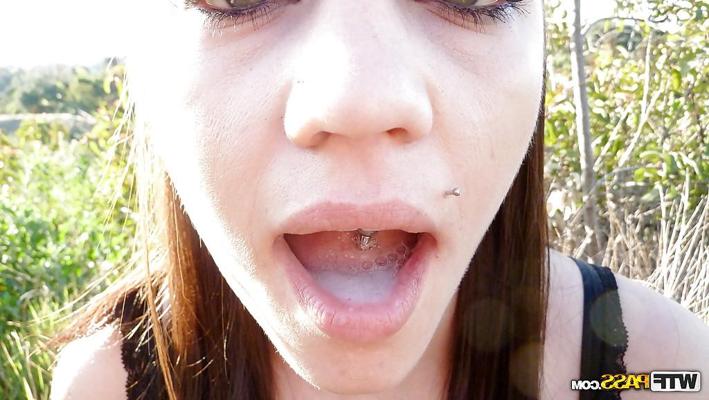 16P Jizz hungry amateur gives a blowjob and takes a cumshot into her sweet mouth