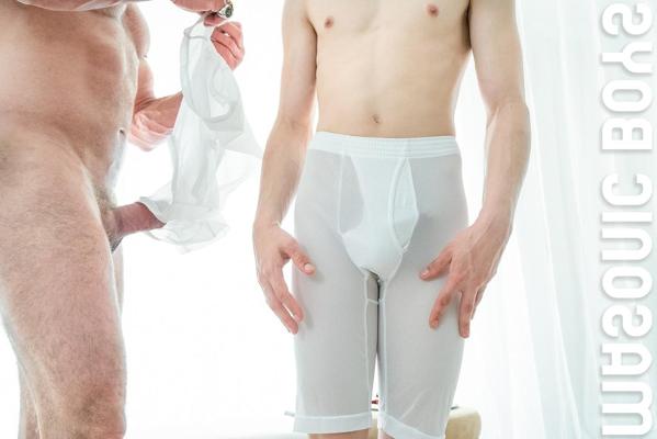20P Gay Master Savage gives twink Apprentice Young a hot blowjob and fucks his ass