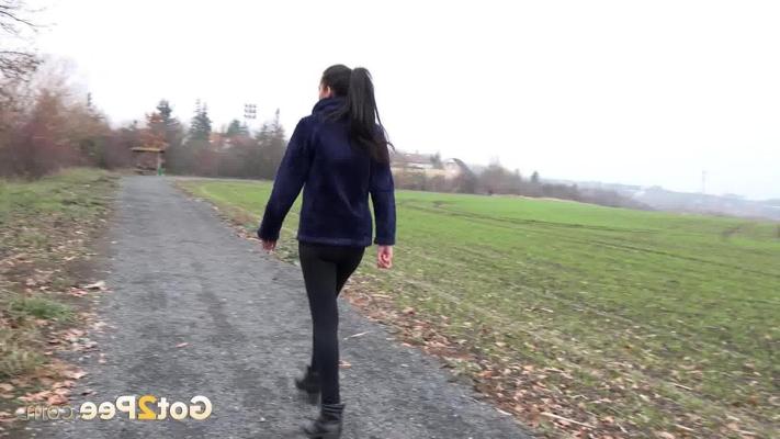 15P Caucasian girl Amanda Estelapisss on a path through an open field