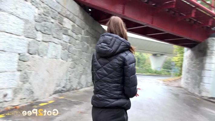 15P Sexy MILF Cynthia Vellons takes a badly needed pee near an overpass