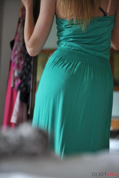 12P Petite blonde chick Sophia Smith is spied upon while changing her clothes