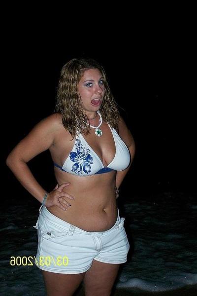 9P Playful amateur teen Nikki flaunts her big cleavage in her own compliation