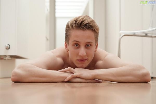 20P Boy Fun Lukas Pryde