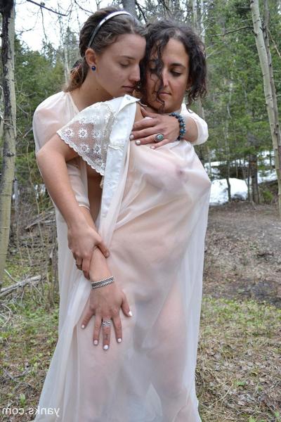 17P All natural girls Sage and Simona cuddle in the middle of the woods