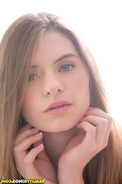 16P Long-haired teenage sweetie Alice March gets rid of her uniform and panties