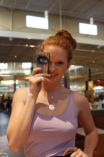 13P Redheaded babe Wendy Patton flashing her sexy firm booty in public