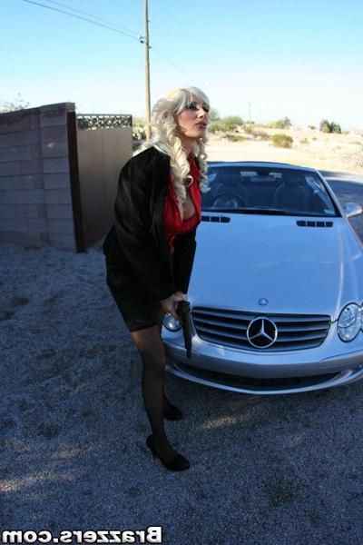 20P Big-boobied Puma Swede drives her cabriolet to catch some bad boys