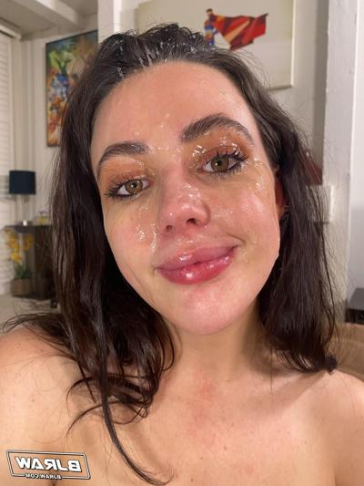 20P Sexy babe Whitney Wright gives her man a hot blowjob in a steamy oral session