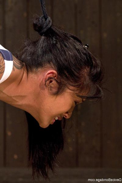 20P Submissive Asian slut DragonLily gets her big ass toyed while bound