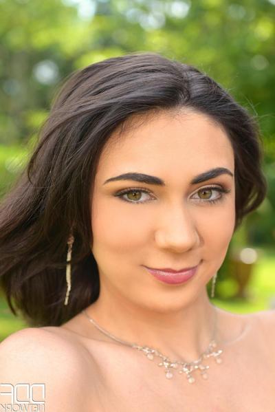 20P Romanian goddess Luna Amor strips and unleashes her big boobs outdoors
